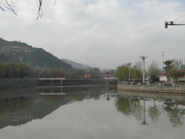 菁菁草小說(shuō)（菁菁草木 桃李莘莘）