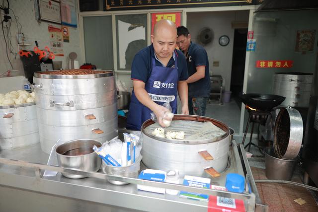 早餐店的包子哪里進貨的，早餐店的包子哪里進貨的多？