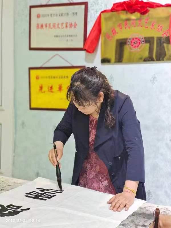張掖市淘寶字畫貨源在哪里，張掖市淘寶字畫貨源在哪里找到？